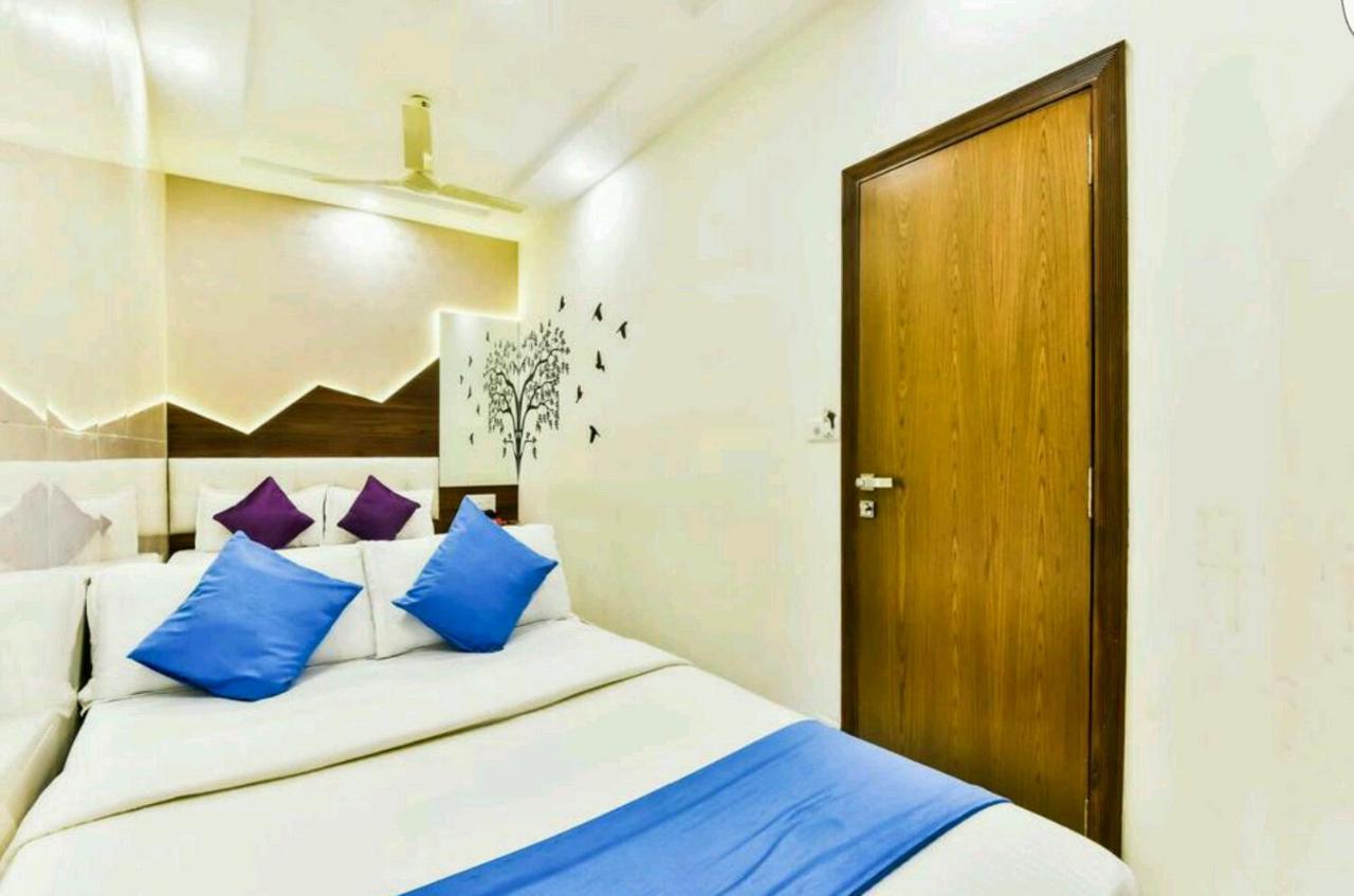 Hotel Palace Residency Near Lokmanya Tilak Terminus Мумбаи Экстерьер фото
