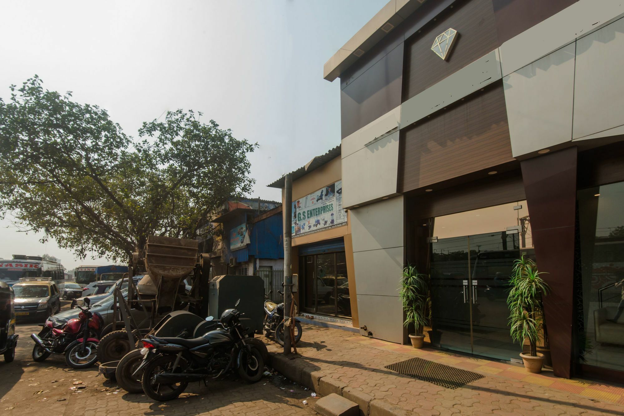 Hotel Palace Residency Near Lokmanya Tilak Terminus Мумбаи Экстерьер фото